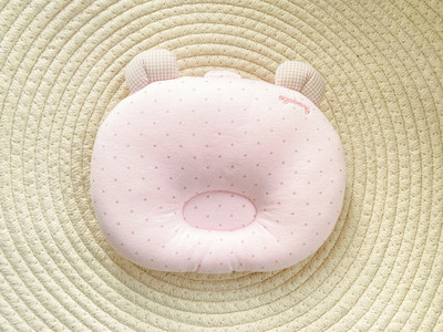 Plišani jastuk za mačke u različitim oblicima