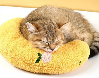 Μικρό πουπουλένιο μαξιλάρι για γάτες με κέντημα
