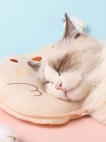 Μικρό μαξιλάρι γάτας με κέντημα