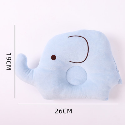 Väike tikandiga kassipadi