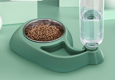 Toidukauss kahes mudelis kasside dosaatoriga