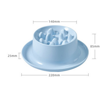 Διασκεδαστικό φαγητό σε μπολ για γάτες