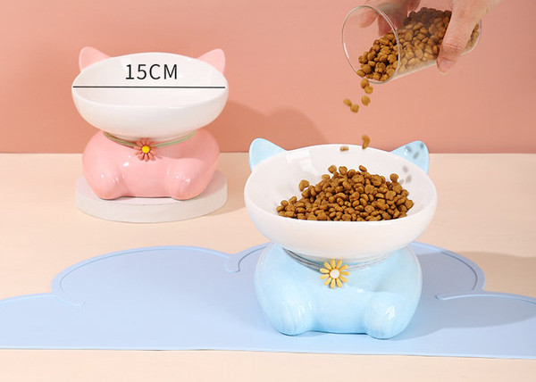 Bol din ceramică în formă de pisică