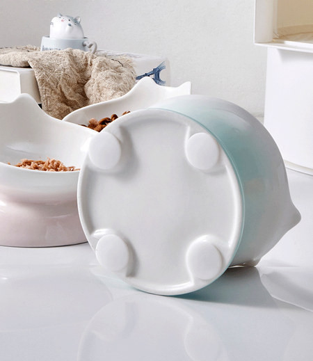 Bol din ceramică pentru pisici pe suport