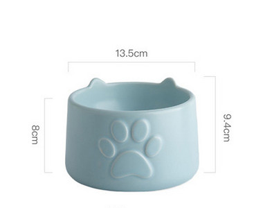 Mitmes värvitoonis keraamiline kauss, mis sobib lemmikloomatoiduks