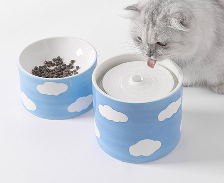 Dozator de apa din ceramica pentru pisici