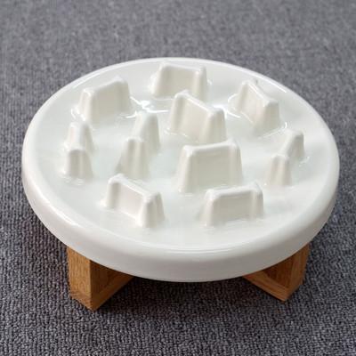 Керамична купа за храна на котки за бавно хранене