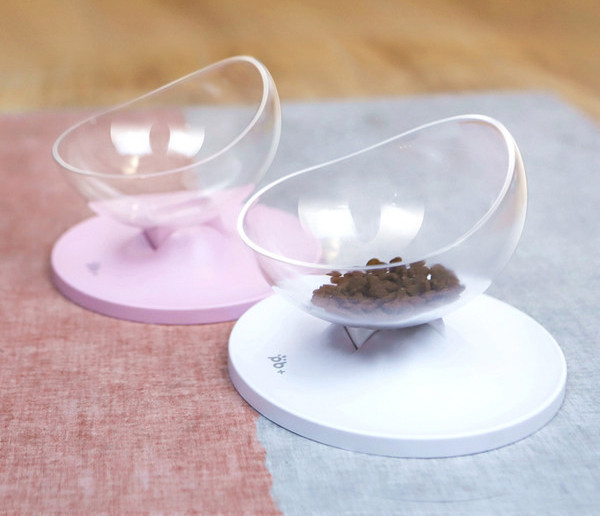 Veekauss kassialusel