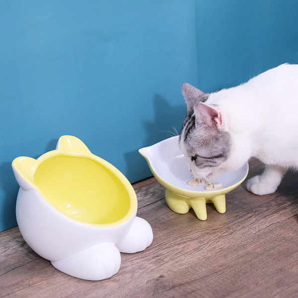 Керамична купа за храна на котки