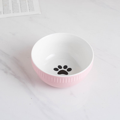 Kahest või ühest kausist koosnev komplekt kassitoidu jaoks