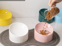 Bol sau tampon pentru hrana pentru pisici