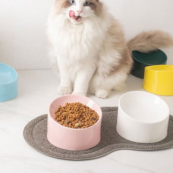 Μπολ ή μαξιλαράκι με τροφή για γάτες
