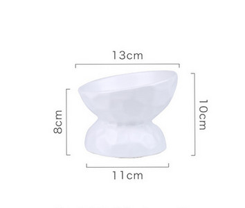 Μπολ σε πολλά χρώματα για γατοτροφή