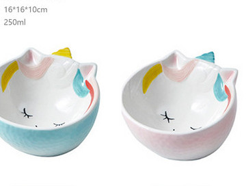 Керамични купи за храна или вода на котки