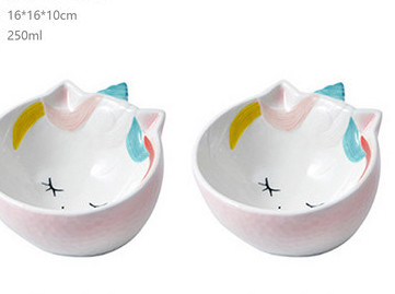 Керамични купи за храна или вода на котки