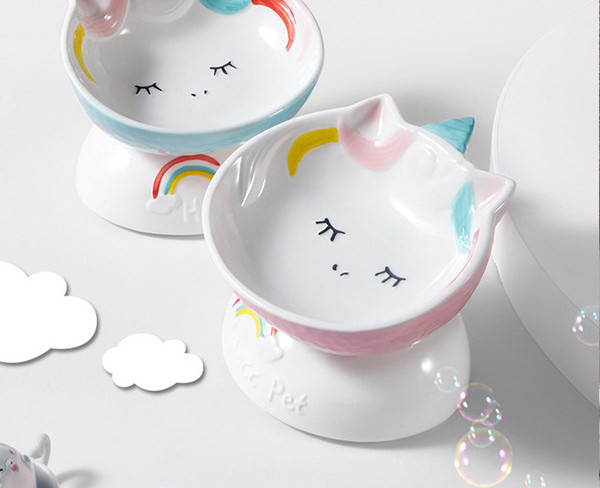 Керамични купи за храна или вода на котки