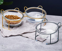 Γυάλινο μπολ φαγητού με βάση σε δύο μοντέλα για γάτες