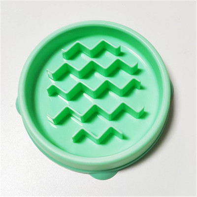 Plastikust ümmargune kauss kassitoidu jaoks