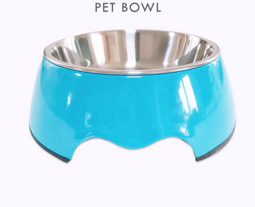 Metallist kauss kassitoidu jaoks