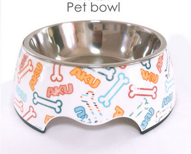 Metallist kauss kassitoidu jaoks