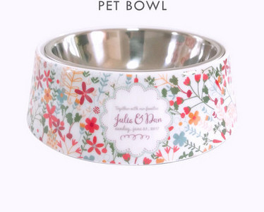 Metallist kauss kassitoidu jaoks