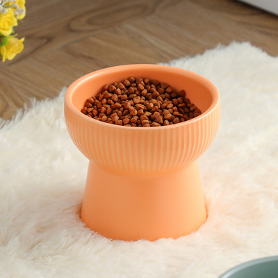 Kelių spalvų keramikinis indas