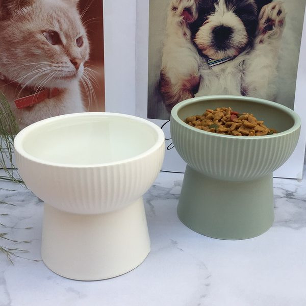 Kelių spalvų keramikinis indas