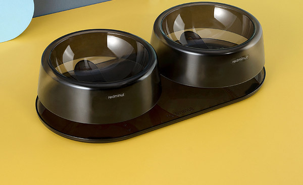 Στρογγυλό μπολ με τροφή για κατοικίδια