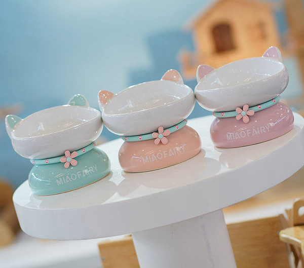 Керамична купа за храна на домашни любимци с декорация цвете