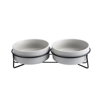 Boluri ceramice pentru hrana pisicilor