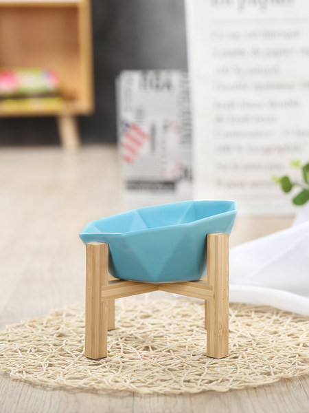 Керамична купа с дървени крака или без