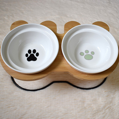 Lemmiklooma alusega toidukauss