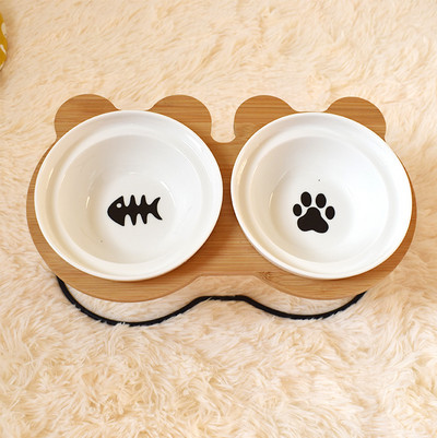 Lemmiklooma alusega toidukauss