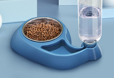 Posuda s dispenzerom za vodu