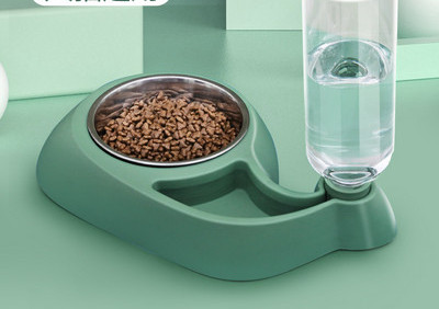 Posuda s dispenzerom za vodu