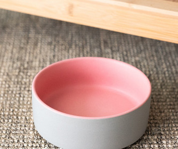 Керамична купа за храна за котки