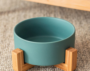 Керамична купа за храна за котки