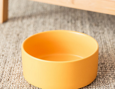 Керамична купа за храна за котки