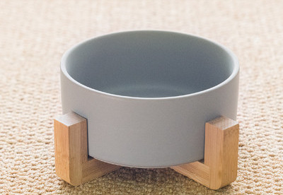 Керамична купа за храна за котки