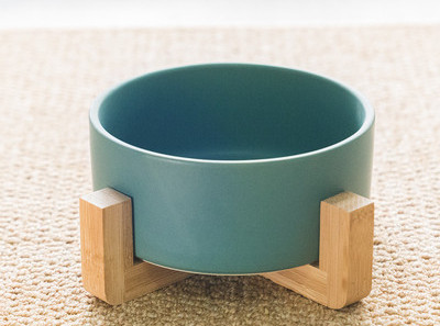 Керамична купа за храна за котки
