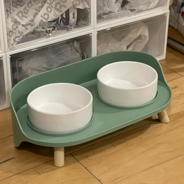 Suport dublu cu boluri ceramice pentru mancare si apa