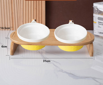 Set boluri cu suport din lemn pentru pisici in doua modele