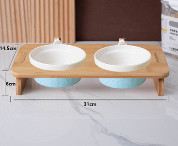 Set boluri cu suport din lemn pentru pisici in doua modele