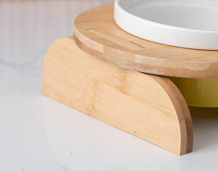 Set boluri cu suport din lemn pentru pisici in doua modele