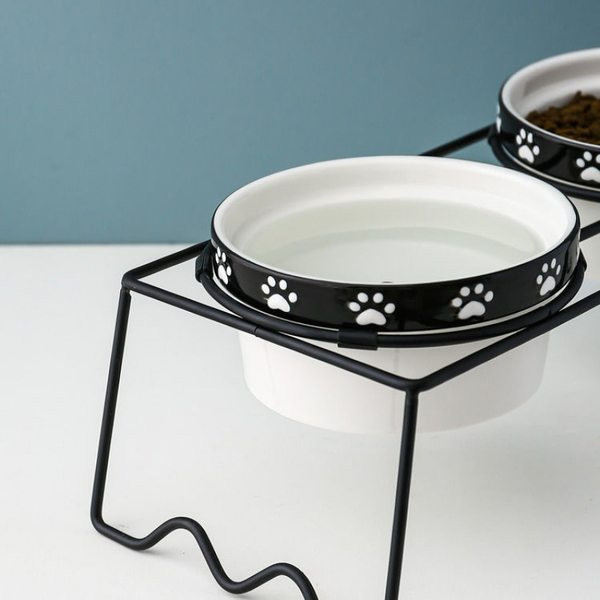 Keraamiline kauss kassi- ja koeratoidu jaoks