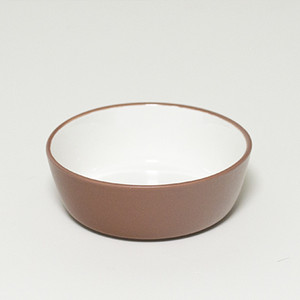 Keraamiline kauss kassitoidu jaoks - mitu mudelit