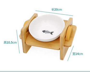 Boluri ceramice cu suport din lemn