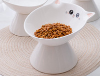 Висока купа за храна на котки