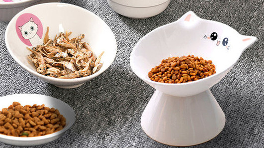 Висока купа за храна на котки 