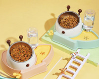 Kolmes värvitoonis metallist toidukauss